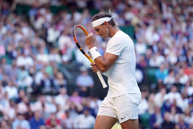 Rafa Nadal celebra un punto en Wimbledon (Foto: Cordon Press).
