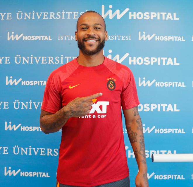 Marcao, pasando las pruebas médicas con el Galatasaray.