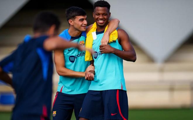 Ansu Fati y Pedri, en un entrenamiento del Barça (Foto: FCB).
