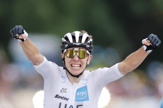 Pogacar celebra su victoria en la sexta etapa del Tour de Francia 2022 (Foto: EFE).