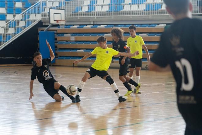 España B se impone a Inglaterra en la Costa Blanca Cup