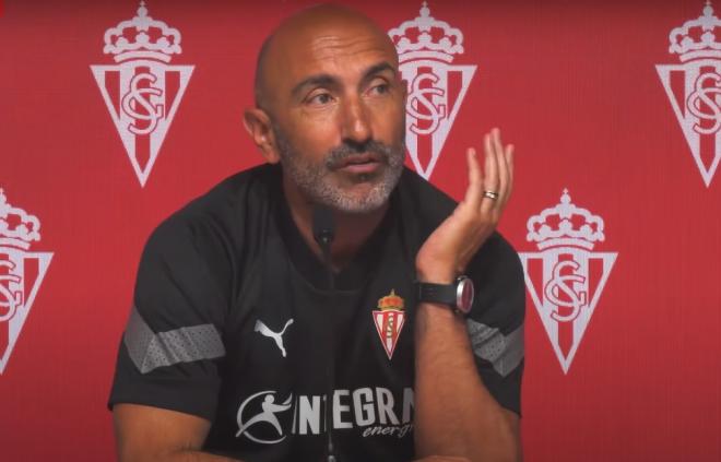 El 'Pitu' Abelardo en su primera rueda de prensa de la temporada 2022/2023.