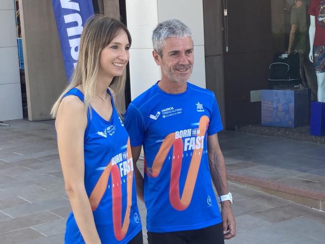 Cristina Ferrando y Martín Fiz, embajadores y 'modelos' de la Media Maratón Valencia.jpg