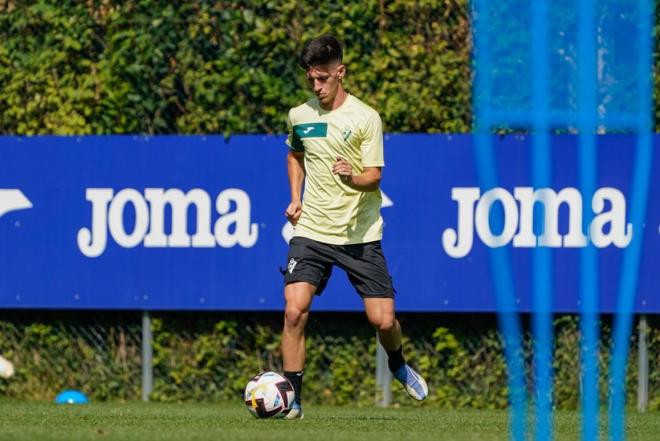 Imanol García de Albéniz, cuarto fichaje del Eibar.