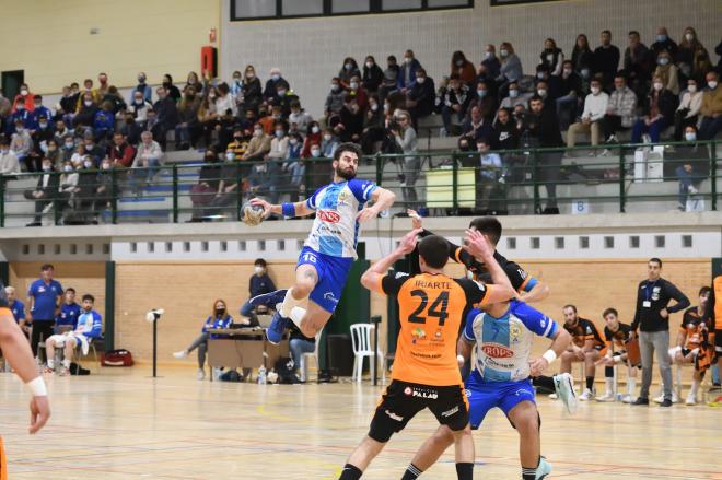 Adrián Portela renueva con el Trops Málaga.