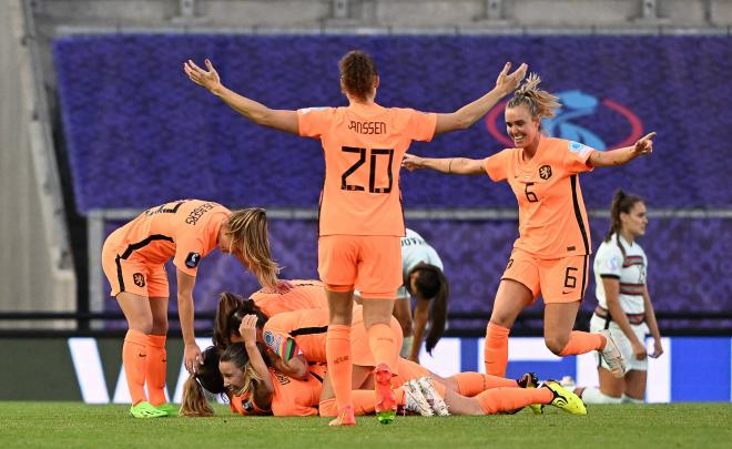 Las jugadoras de Holanda celebran un gol (FOTO: Cordón Press).