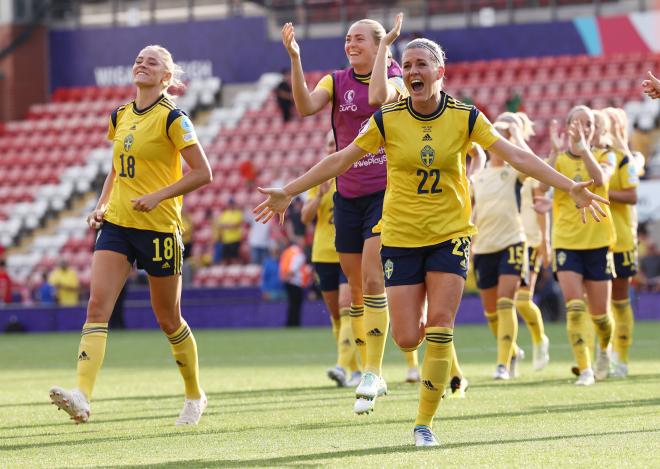 Las jugadoras de Suecia celebran el triunfo (FOTO: Cordón Press).