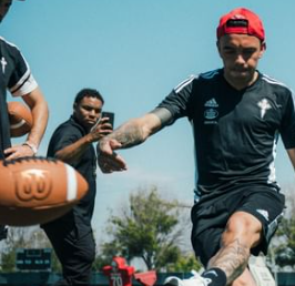 Iago Aspas golpeando un balón (Foto: RC Celta).