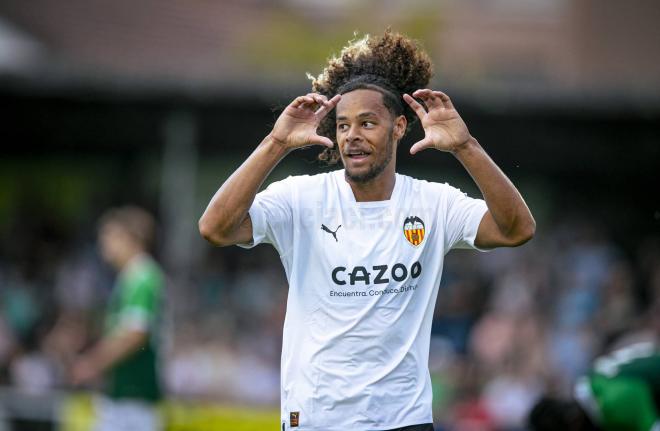 Koba en el St Gallen-Valencia CF (Foto: Valencia CF)