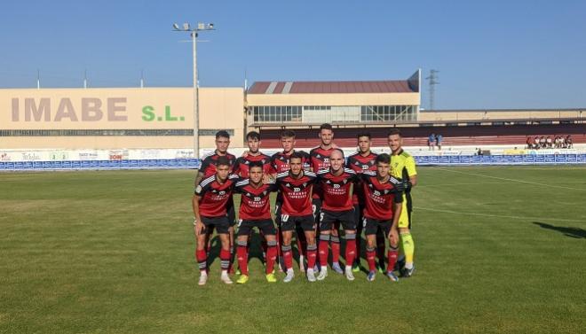 Raúl, en el once titular (Foto: Mirandés)