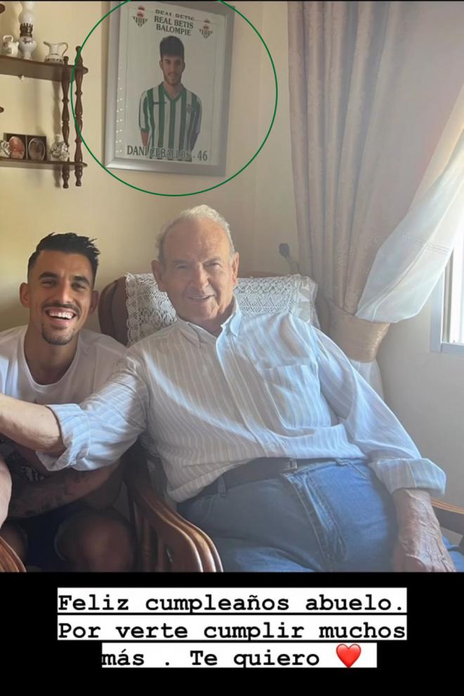 El detalle de Dani Ceballos en la felicitación con su abuelo.