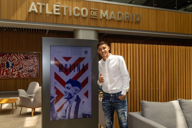 Nahuel Molina en las instalaciones del Atlético de Madrid (Foto:ATM)