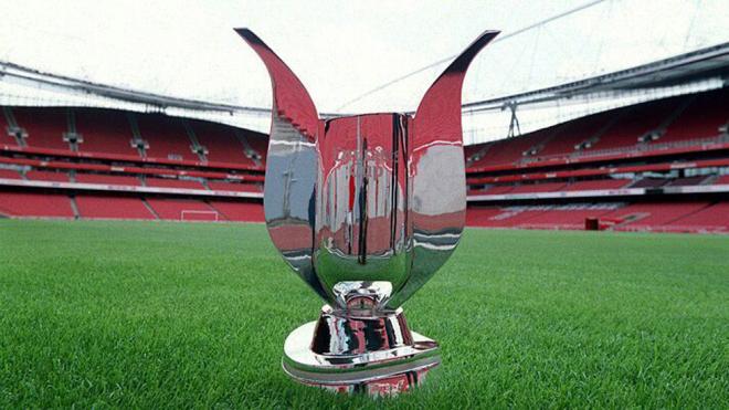 El trofeo de la Emirates Cup.