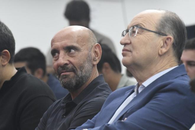 Monchi y José Castro, en la presentación de Marcao (Foto: Kiko Hurtado)