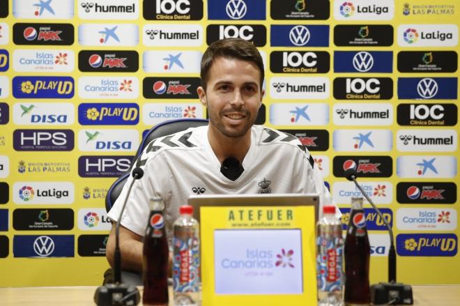 Kirian Rodríguez, jugador de la UD Las Palmas, en rueda de prensa (Foto: UDLP).