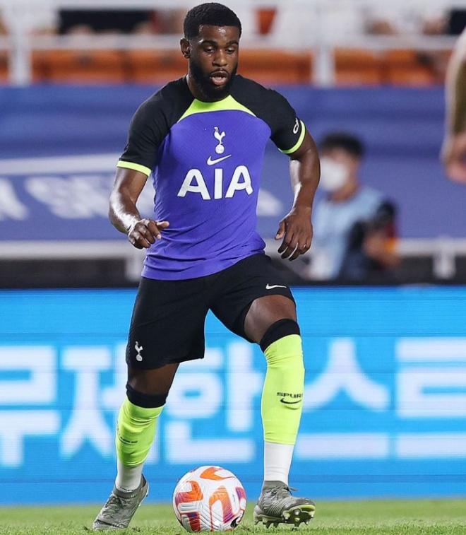 Japhet Tanganga, esta pretemporada con el Tottenham Hotspur (Foto: Instagram @jtang.99).