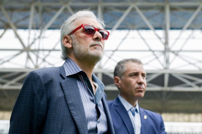 Jesús Martínez y Martín Peláez en el Carlos Tartiere. Foto: Real Oviedo.