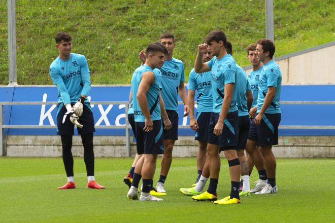 Los jugadores de la Real Sociedad se ejercitan en Zubieta (Foto: Giovanni Batista).