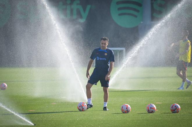 Xavi Hernández, durante un entrenamiento del Barcelona (Foto: Cordon Press).
