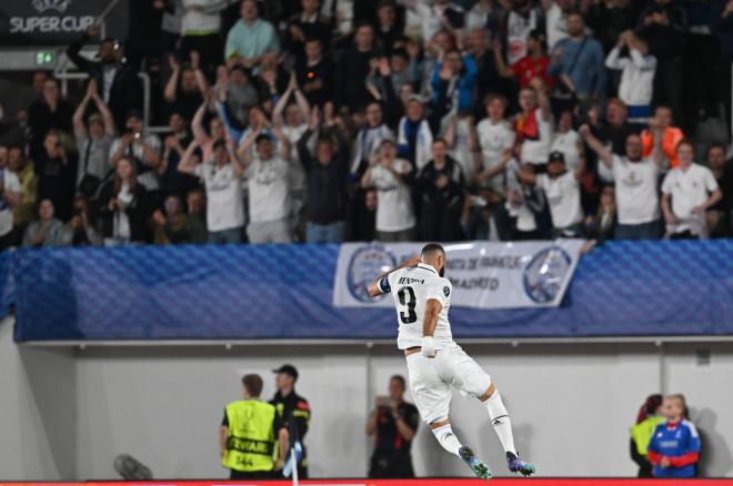 Benzema celebra su gol ante el Eintracht de Frankfurt (Foto: Cordon Press).