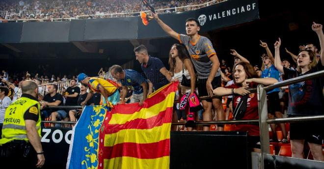 Afición del Valencia CF en Mestalla (Foto: Valencia CF)