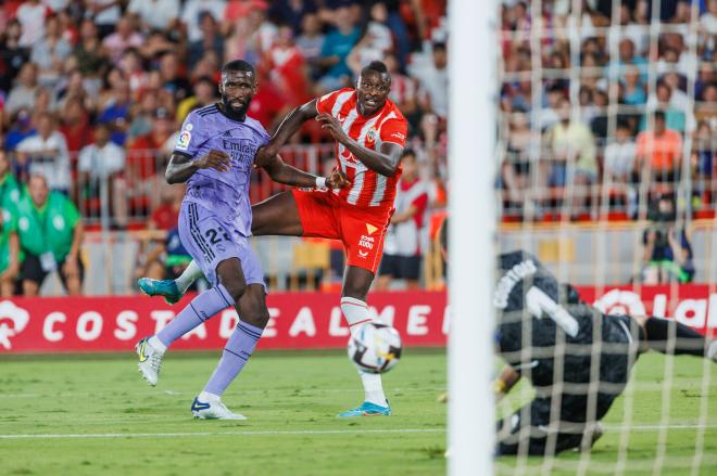 Rudiger y Sadiq, durante el Almería-Real Madrid (Foto: Cordon Press).