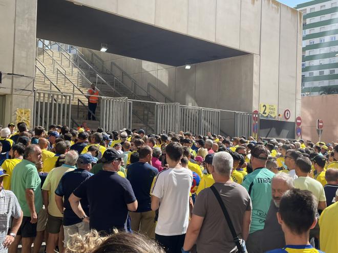 Imagen de los accesos al estadio (Foto: Aguada Amarilla).