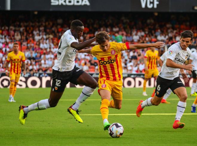 Riquelme juega en el Girona cedido por el Atlético de Madrid  (Foto: Cordon Press).