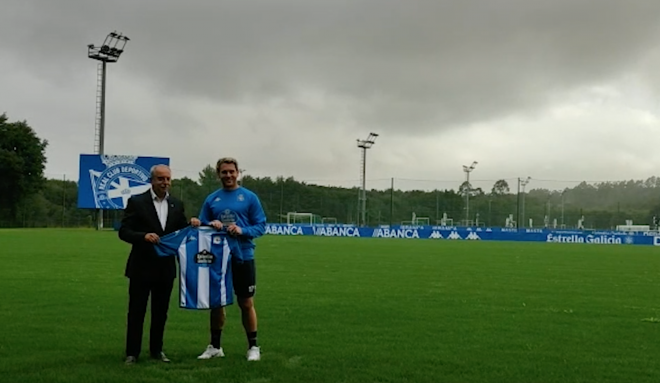 El bilbaíno Ibai Gómez ha sido presentado como nuevo jugador del Deportivo de A Coruña.