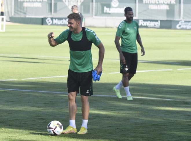 Joaquín, en un entrenamiento del Betis (Foto: Kiko Hurtado).