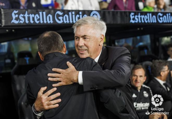 Carlo Ancelotti saluda a Coudet antes del Celta-Real Madrid (Foto: LaLiga).