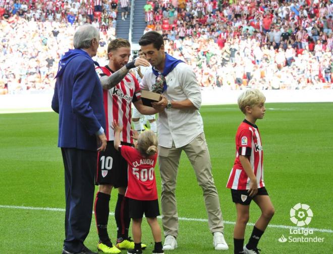 Homenaje a Muniain por sus 500 partidos con el Athletic Club (Foto: LaLiga)