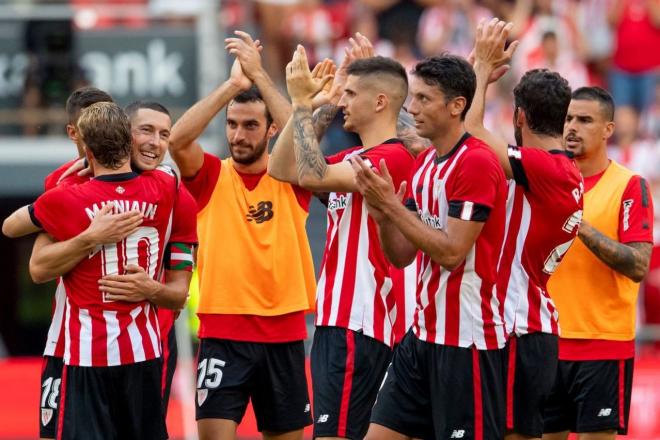 Festejando la victoria ante el Valencia en San Mamés (Foto: Athletic Club).