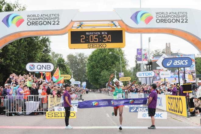 El campeón del mundo Tamirat Tola correrá el Maratón Valencia Trinidad Alfonso