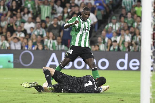 William Carvalho, el mejor del Betis ante Osasuna (Foto: Kiko Hurtado).