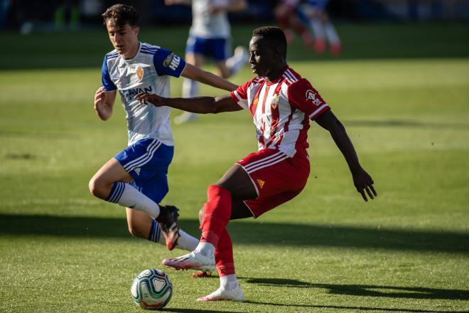 Arvin Appiah, durante un Real Zaragoza-Almería (Foto: Daniel Marzo).