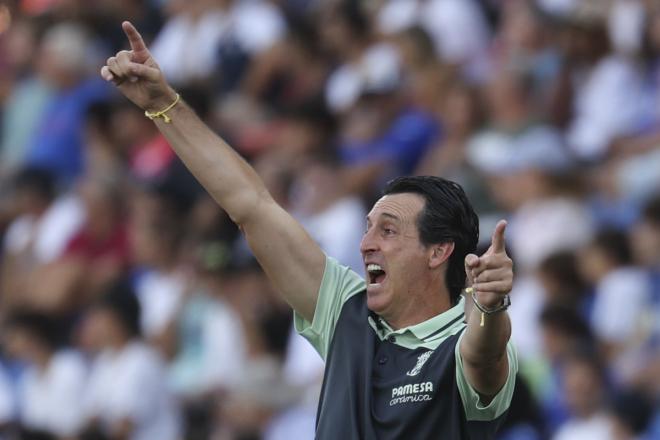 Unai Emery da instrucciones en el Getafe-Villarreal (Foto: EFE).