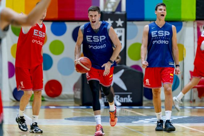 Jaime Pradilla y Xabi López-Arostegui jugarán con España el EuroBasket 2022