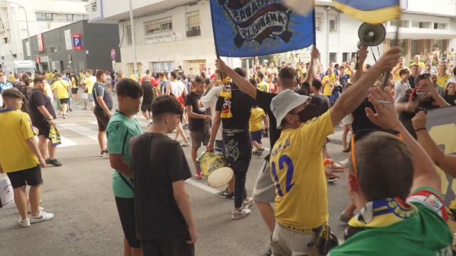 Protestas de la afición del Cádiz contra la directiva.