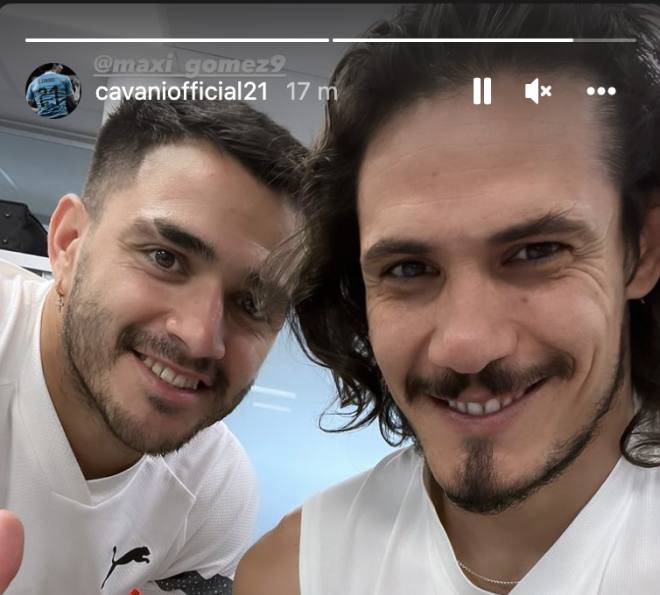 Maxi Gómez y Cavani juntos, apenas unas horas, como jugadores del Valencia CF.