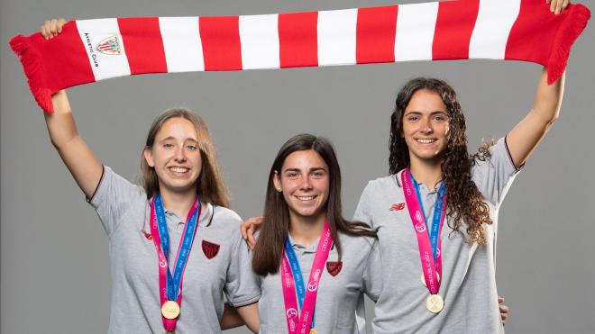 La cantera: Pinedo, Elexpuru y Zubieta, bicampeonas del Mundo y jugadoras del Athletic Club femenino.