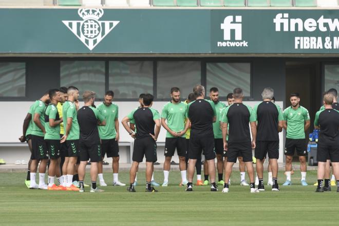 Imagen del entrenamiento del Betis (Foto: Kiko Hurtad)