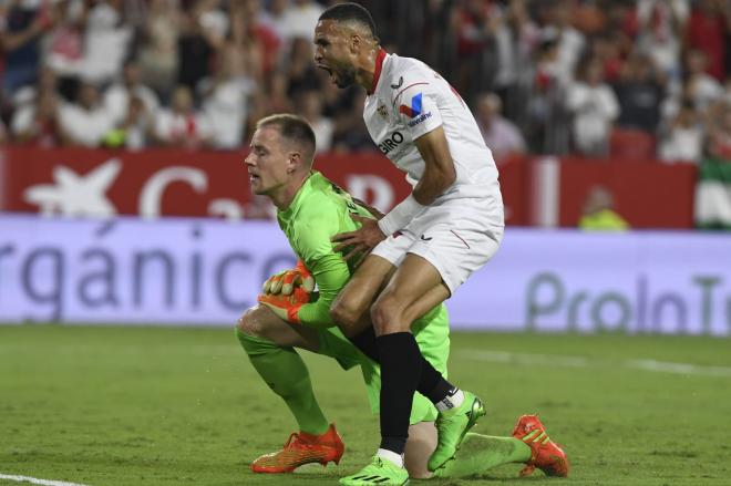En-Nesyri en el Sevilla-Barcelona (Foto: Kiko Hurtado)