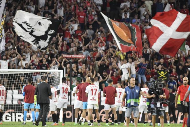 La grada de Gol Norte, tras la derrota ante el Barça (Foto: Kiko Hurtado).