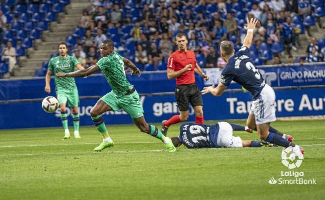 Wesley Moraes en el Real Oviedo-Levante UD (Foto: LaLiga).