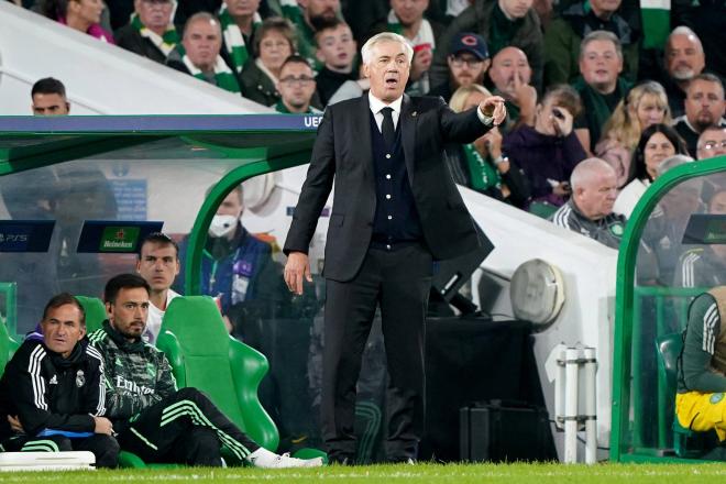 Carlo Ancelotti, en el Celtic-Real Madrid (Foto: Cordon Press).