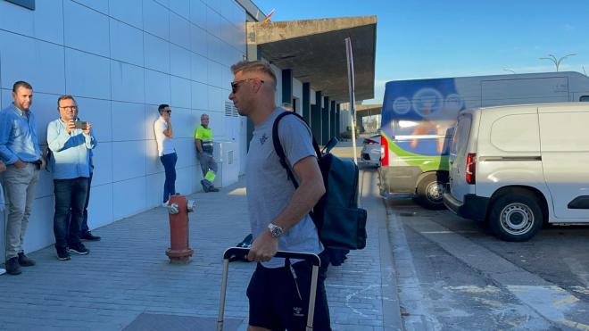 Joaquín a la salida de Sevilla (foto: Kiko Hurtado).