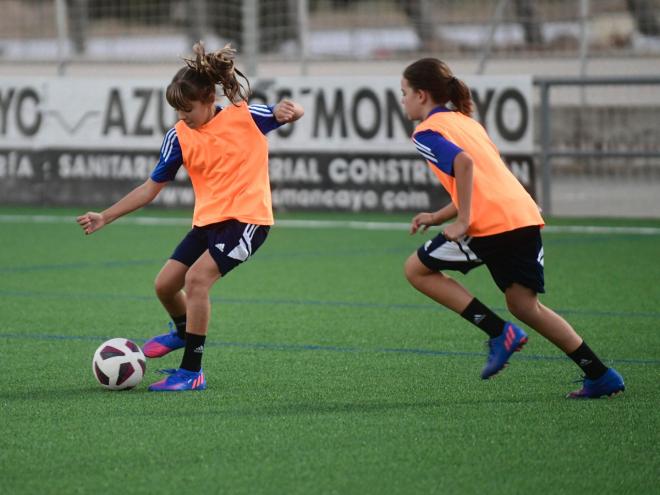 Real Zaragoza femenino (Foto: Tino Gil/RZ).