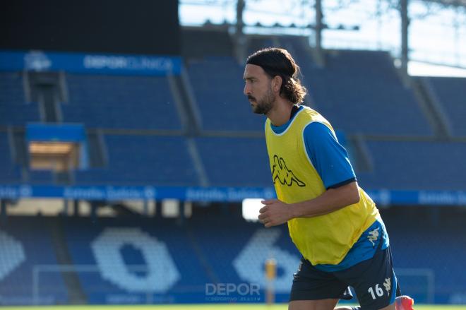 Pablo Martínez, central del Deportivo, estará disponible y podría ser la gran novedad en la alineación titular de Borja Jiménez (Foto: RCD)