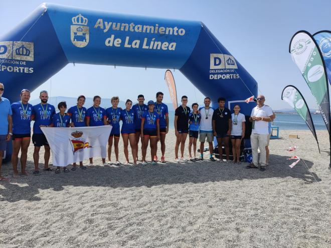 Podio de uno de los campeonatos de beach sprint celebrados en La Línea.